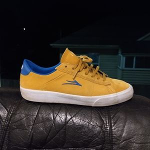 Lakai Newport size 9 gold/royal blue